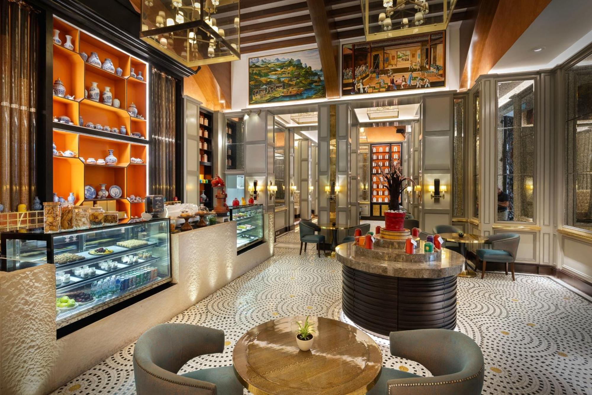 Sheraton Oman Hotel 5*