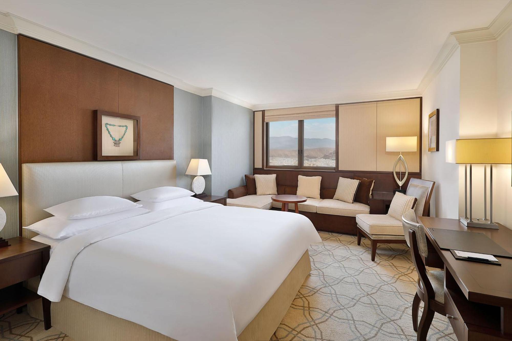 Hotel Sheraton Oman 5*